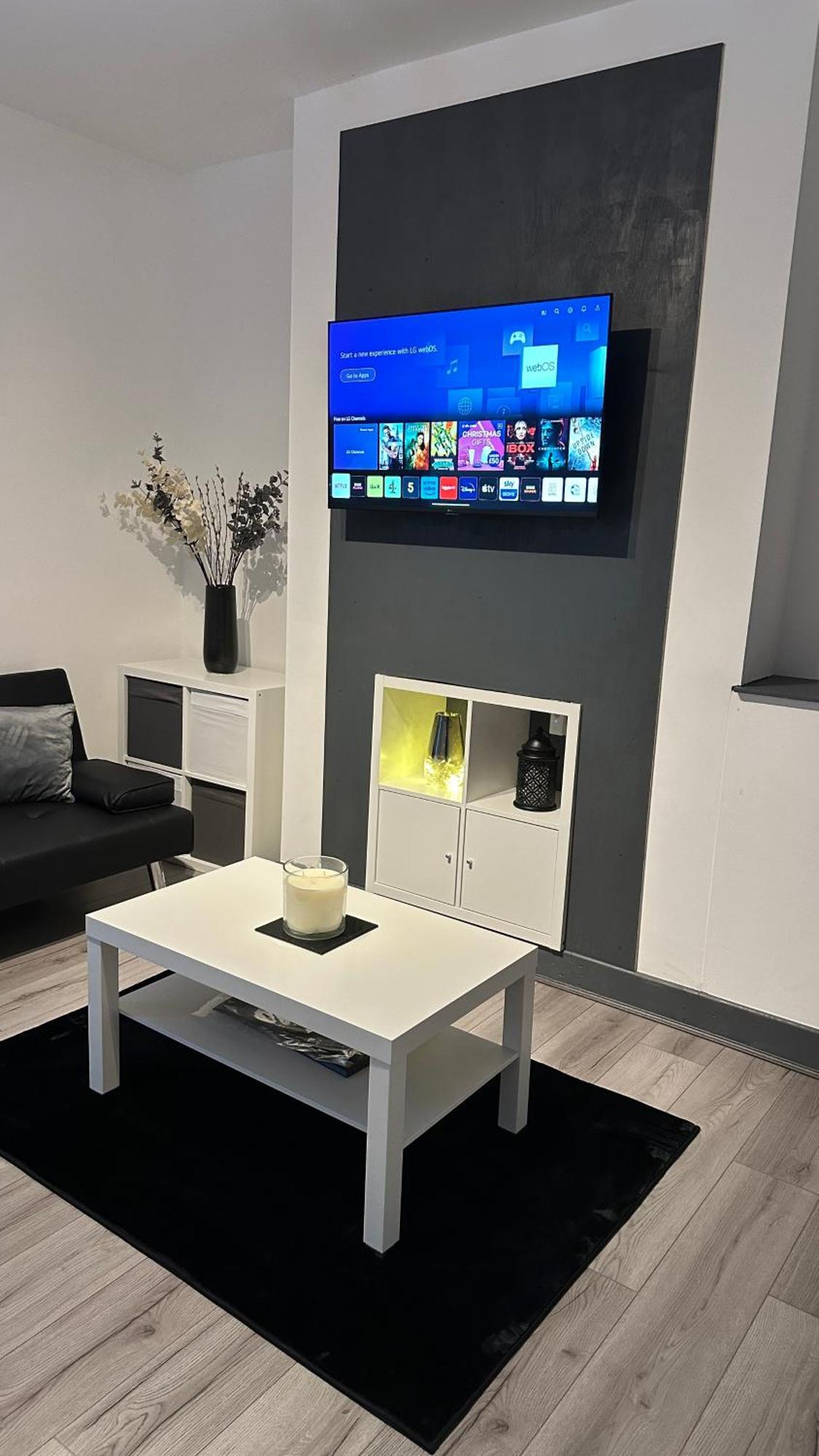 Modern 2 Bed Near Turf Moor Football Stadium, Parks, Canal And Lake 번리 외부 사진